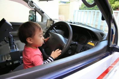 １人で乗る双子弟
